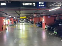 -中山公园-龙之梦停车场