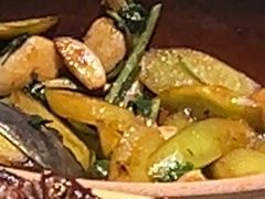 -八府香鸭·啫啫煲(华山路店)