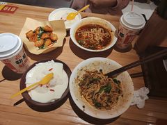 -周小波重庆小面·重庆名小吃(邹容路店)