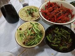 -霄汉牛三鲜湖北砂锅菜(万松园2店)