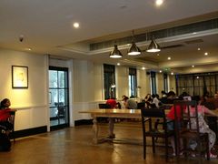 大堂-星巴克臻选(广州沙面店)