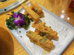 -东方之猪四更烤乳猪(金垦总店)