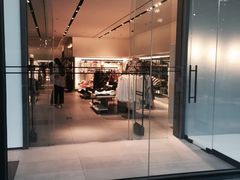 -ZARA(世贸天阶店)