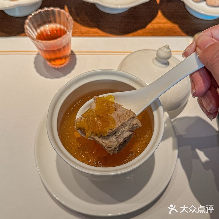 藏在河坊街深处🉐西湖边的王思聪同款私宴