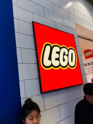 -乐高授权专卖店(朝阳大悦城店)