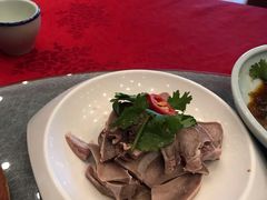 -侬佳蒸菜馆(听潮店)