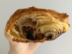 夏威夷开心果黑糖可颂-面包与我Bread Or Me(长城汇店)