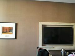 -西安大雁塔科技大学地铁站亚朵酒店