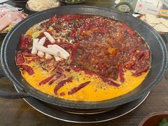-黄潇洒老火锅(九眼桥宏济巷店)