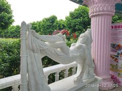 -广州花之恋城堡酒店