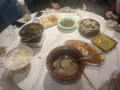 -老街烧烤大排档·地道湖北菜·龙虾馆(汉口火车站店)