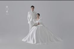 -二十一世纪婚纱摄影(省府前街店)