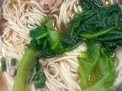 红烧猪扒汤面-食惠里小笼包面馆(越秀店)