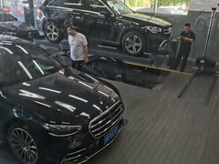 -上海星瀚奔驰4S店(红柳路店)