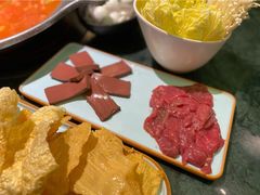 招牌鸭血-麻田会 ·鲜活现烹·牛蛙火锅(珠江新城维家思广场店)