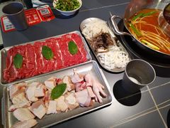 -由衷贵州酸汤牛肉火锅(新桥店)