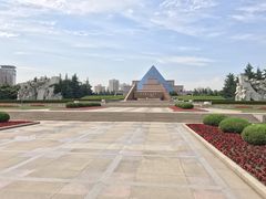 -上海市龙华烈士陵园