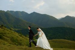 -雨墨婚纱摄影工作室