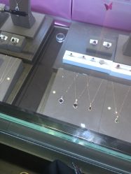 -潮宏基(大商新玛特店)