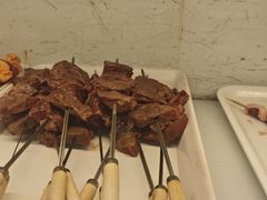 -哈尔滨小酒馆·鲜肉现穿自助烧烤(康新花园店)