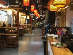 大堂-锅来乐地锅鸡(安亭店)