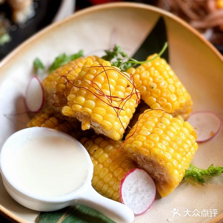 酱烤猪肋排的美味令人回味无穷