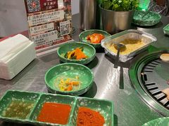 -欧巴炭烤肉오빠숯불구이(南京东路店)