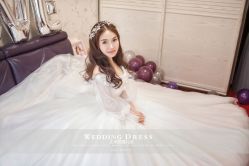 点击看大图 -艾米丽婚纱礼服