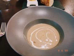 奶油蘑菇汤-北京华彬费尔蒙酒店·刃餐厅