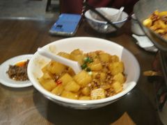 -富正毅三下锅·湘西韵味(天门山索道店)