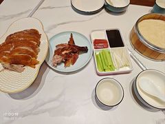汴京果木烤鸭-梅利汴京烤鸭•开封豫菜地标店(东大街店)