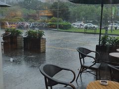 -星巴克臻选(嘉兴海宁银泰城店)