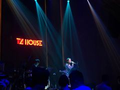 -TZ House音乐现场(来福士中心店)