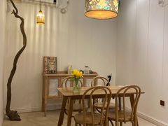 -花苑里咖啡(威远店)