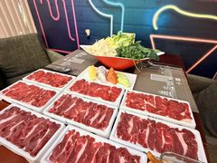 -元一希尔顿酒店·鲜切牛肉火锅禅自助餐厅