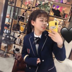 -onlygirl摄影美学馆高端定制(江滩店)