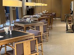 -鱼鲜饭香·招牌汽锅剁椒鱼头王