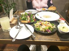 -HIGH FIVE哈福手工汉堡(桂林路店)