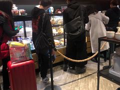 -星巴克(广州南站A18检票口楼上)