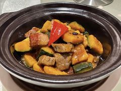 有机贝贝瓜烧牛柳粒-荣粤酒家·融合粤菜·海鲜火锅