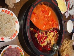 -牛市坎火锅(建设路店)