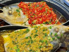 -阿瓦山寨·湘菜现炒·剁椒鱼头王(咸阳总店)