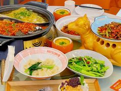 -阿瓦山寨·湘菜现炒·剁椒鱼头王(咸阳总店)