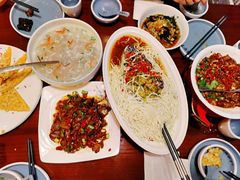 -钟掌勺忘不了地道湘菜(新天地假日广场店)