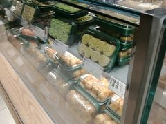 面包甜点陈列柜-泸溪河桃酥(欧尚店)