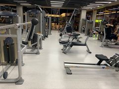 -立峰超越健身中心(先天下店)