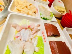 牛蛙-季季红火锅(新建新城吾悦店)