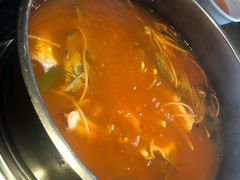 酸汤鱼火锅-阿婉贵州苗家酸汤鱼(梅林店)
