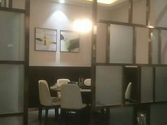 -煲王粤菜餐厅(中侨中心店)