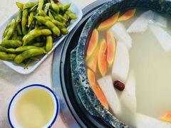 卤水毛豆-墨脱石锅椰子鸡•香草鸭•东山羊(大东海店)